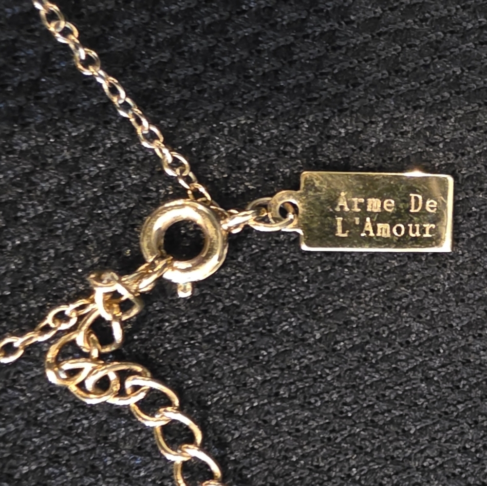Arme De L'amour Adjustable Necklace - Picture 2 of 2